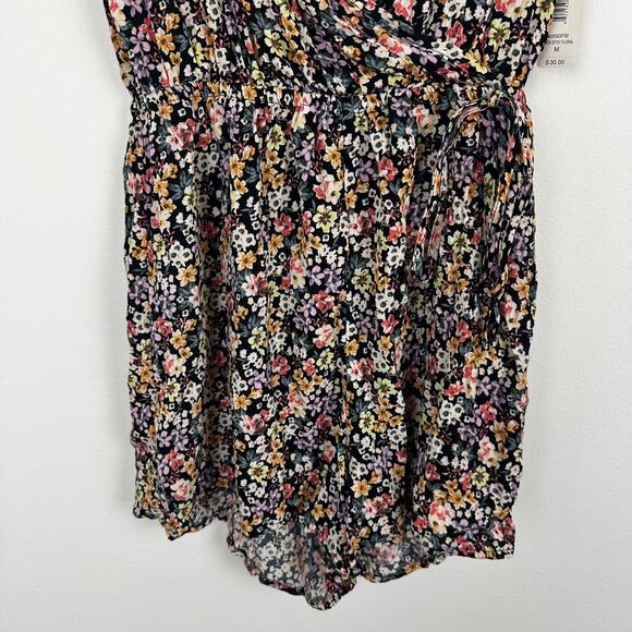 NWT Justify Womens Cap Sleeve Plunge V-Neck Black Ditsy Floral Romper Medium - Picture 4 of 10